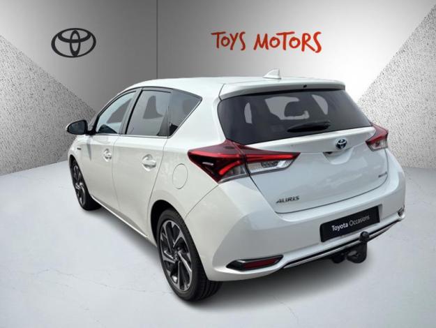 TOYOTA Auris 136h Design  