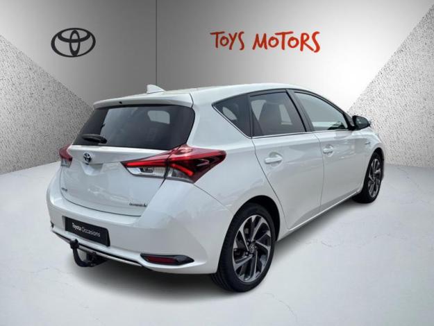 TOYOTA Auris 136h Design  