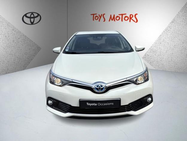 TOYOTA Auris 136h Design  