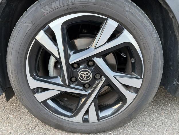 TOYOTA C-HR 122h Design  