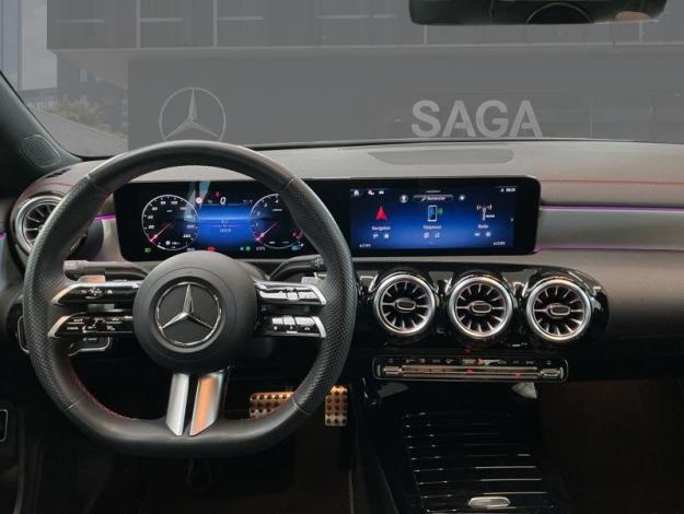 MERCEDES-BENZ CLA 180 Coupé AMG Toit Pano  