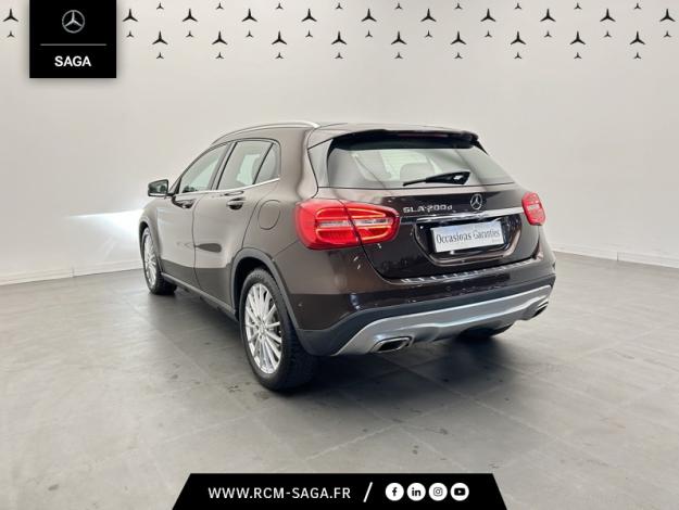 MERCEDES-BENZ GLA 200 d 7G-DCT  