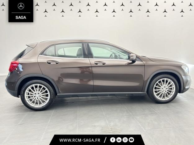 MERCEDES-BENZ GLA 200 d 7G-DCT  