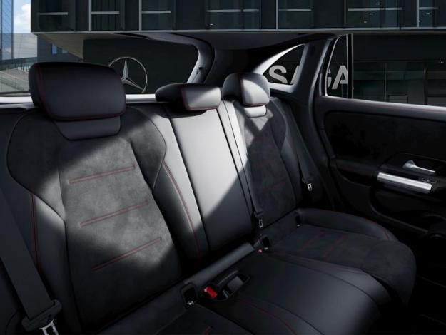 MERCEDES-BENZ GLA 180 Edition 140  GLA 180 Edition 140