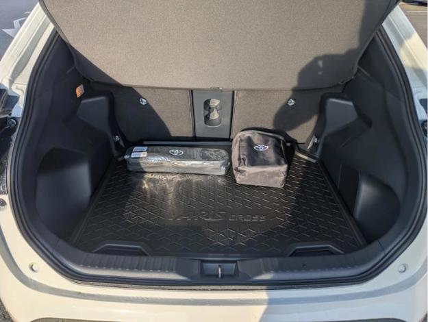 TOYOTA Yaris Cross 1.5 HYBRID 130H DESIGN / PACK CARGO  