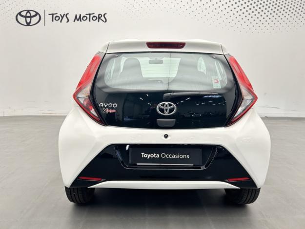 TOYOTA Aygo 1.0 VVT-i x-play  1.0 72 ch 