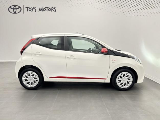 TOYOTA Aygo 1.0 VVT-i x-play  1.0 72 ch 