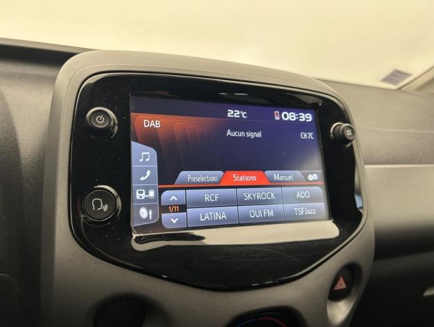 TOYOTA Aygo 1.0 VVT-i x-play  1.0 72 ch 