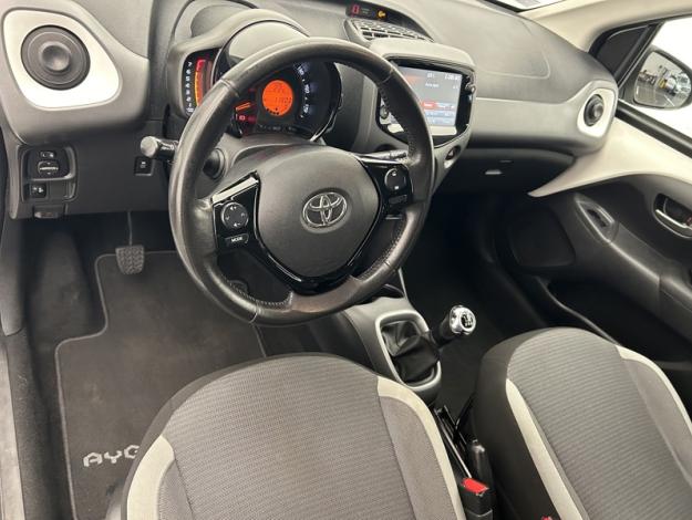 TOYOTA Aygo 1.0 VVT-i x-play  1.0 72 ch 