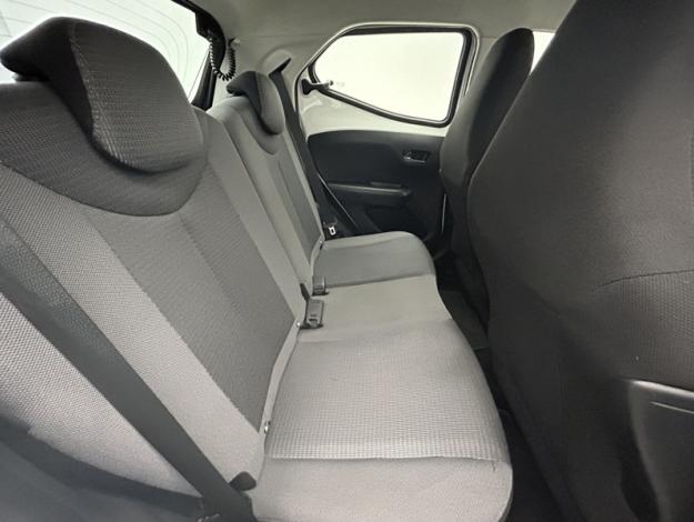 TOYOTA Aygo 1.0 VVT-i x-play  1.0 72 ch 