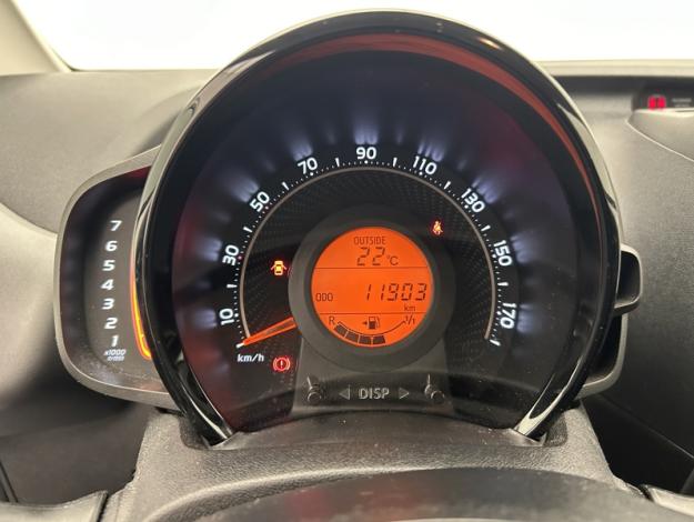 TOYOTA Aygo 1.0 VVT-i x-play  1.0 72 ch 