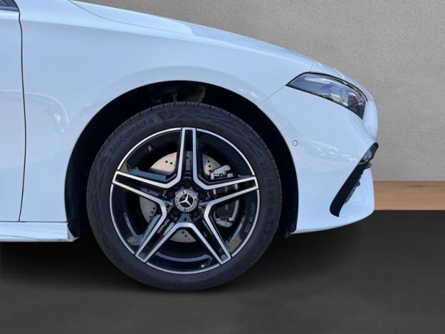 MERCEDES-BENZ A-Třída A 250e EQ AMG Night (9/18)
