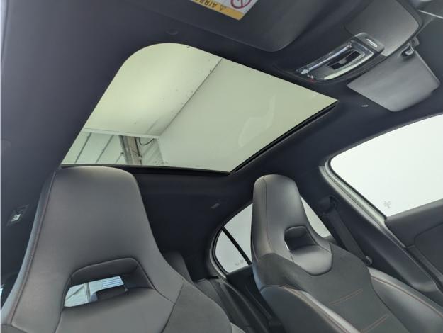 MERCEDES-BENZ Classe A 200 d AMG Line  