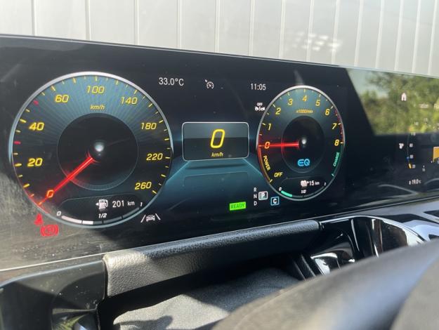 MERCEDES-BENZ GLA 250 e AMG Line  GLA 250 e AMG Line