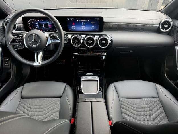 MERCEDES-BENZ CLA Coupé CLA 200 d Coupé Progressive Line  