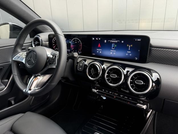 MERCEDES-BENZ CLA Coupé CLA 200 d Coupé Progressive Line  