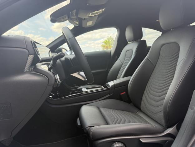 MERCEDES-BENZ CLA Coupé CLA 200 d Coupé Progressive Line  