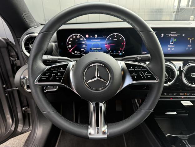 MERCEDES-BENZ CLA Coupé CLA 200 d Coupé Progressive Line  