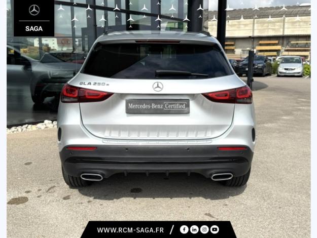 MERCEDES-BENZ GLA 250 e AMG Line  