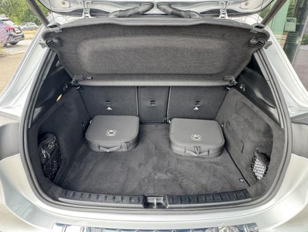 MERCEDES-BENZ GLA 250 e AMG Line  