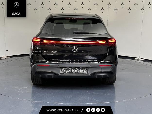 MERCEDES-BENZ EQA 250+ AMG Line  
