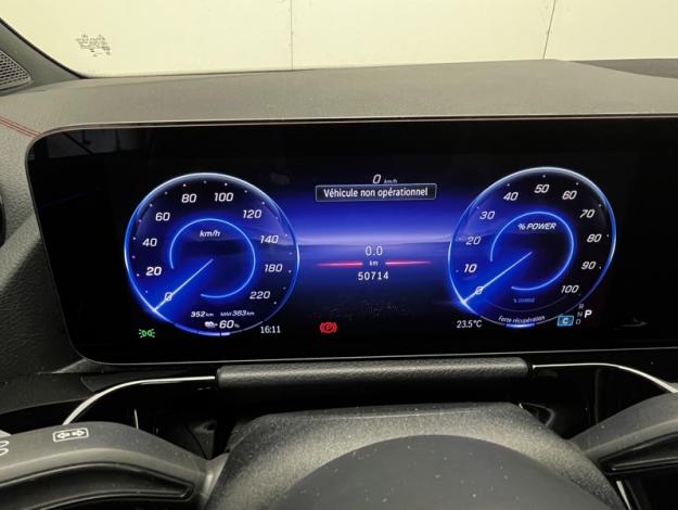 MERCEDES-BENZ EQA 250+ AMG Line  