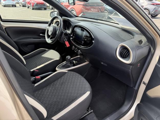 TOYOTA Aygo X 1.0 VVT-i 72 Design  S-CVT