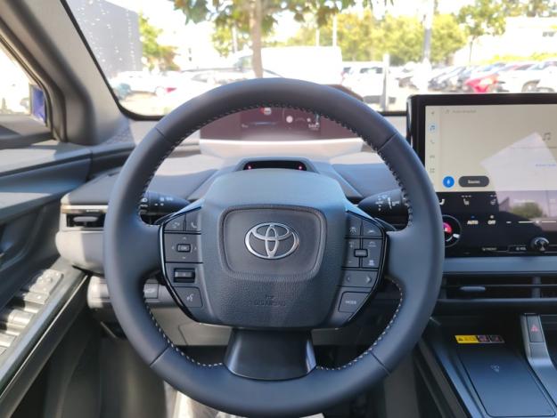 TOYOTA bZ4X Touring 75KW DESIGN GRANDE AUTONOMIE   