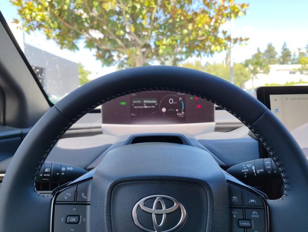 TOYOTA bZ4X Touring 75KW DESIGN GRANDE AUTONOMIE   