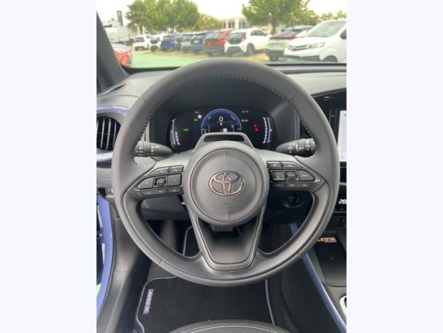 TOYOTA Aygo X Hybride 116h Graphic Zen Radars MC26  