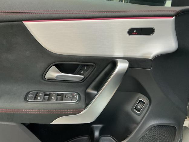 MERCEDES-BENZ CLA 180 d SB AMG Pack Night Facelift  