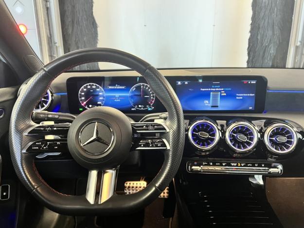 MERCEDES-BENZ A 250 e Pack AMG   