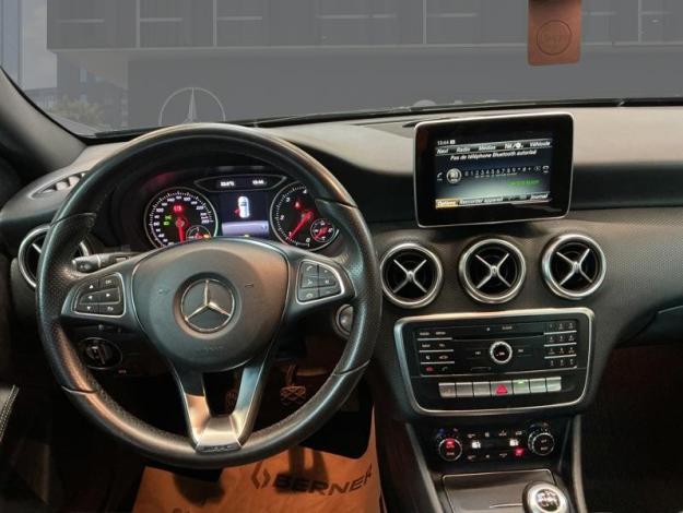 MERCEDES-BENZ A 180 d AMG Pack Night  