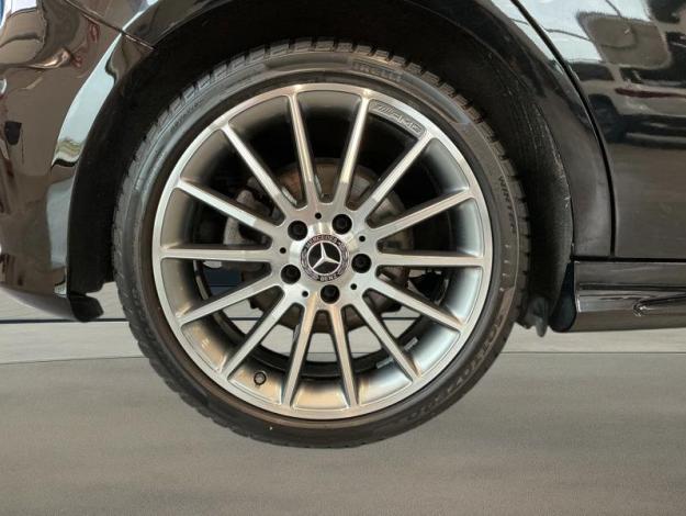 MERCEDES-BENZ A 180 d AMG Pack Night  