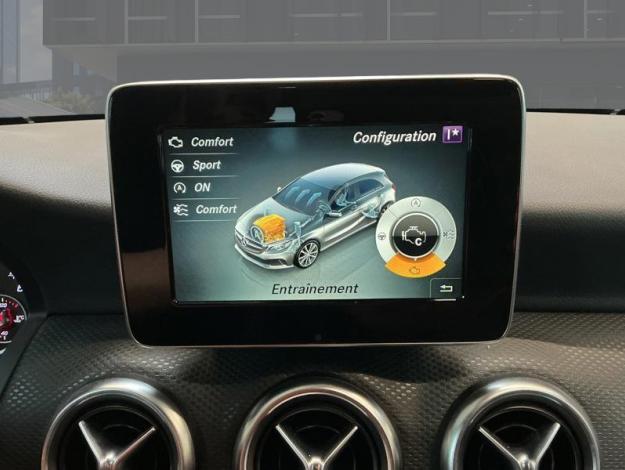 MERCEDES-BENZ A 180 d AMG Pack Night  