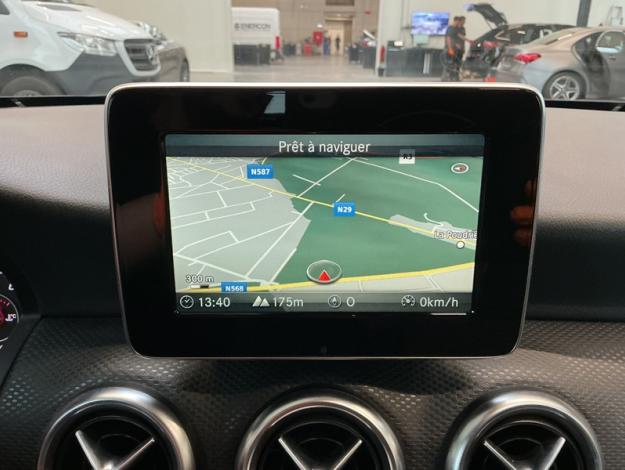 MERCEDES-BENZ A 180 d AMG Pack Night  