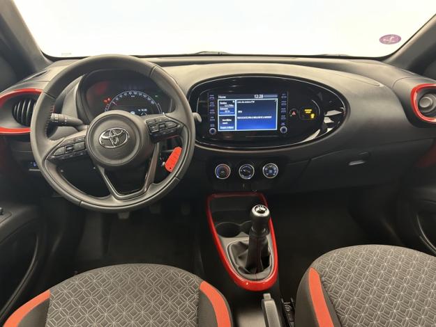 TOYOTA Aygo X 1.0 VVT-i 72 Design   