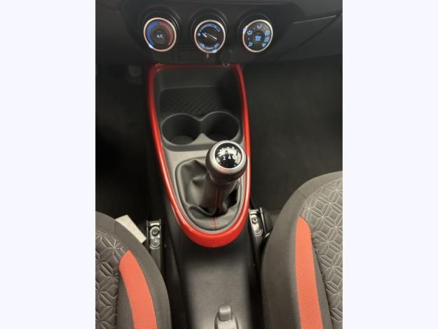 TOYOTA Aygo X 1.0 VVT-i 72 Design   