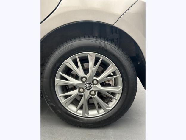 TOYOTA Yaris 1.5 VVT-I HYBRID Dynamic  1.5 101 ch 
