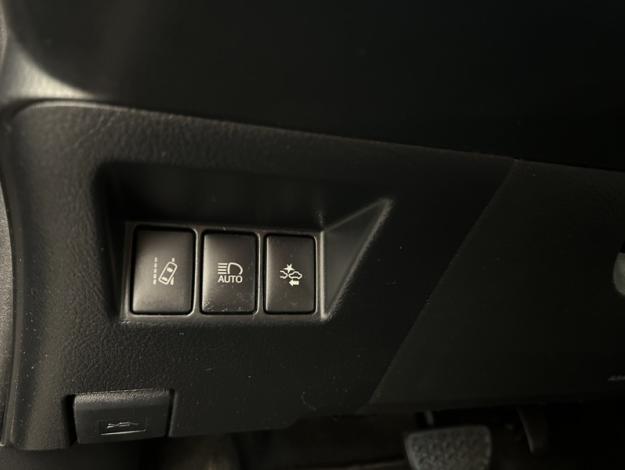 TOYOTA Yaris 1.5 VVT-I HYBRID Dynamic  1.5 101 ch 