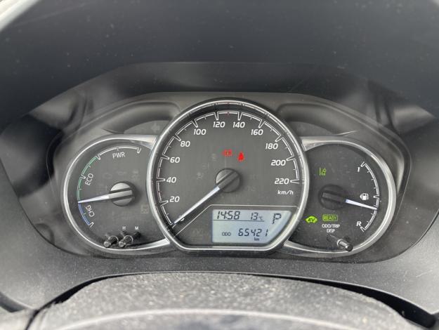 TOYOTA Yaris 100h France  