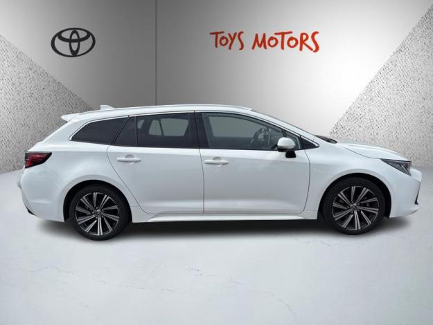 TOYOTA Corolla Touring Sports 122h Design   