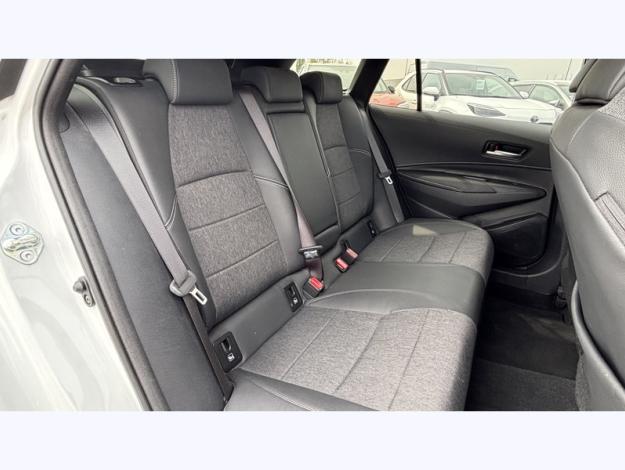 TOYOTA Corolla Touring Sports 122h Design   