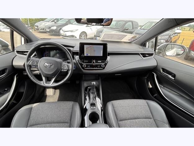 TOYOTA Corolla Touring Sports 122h Design   