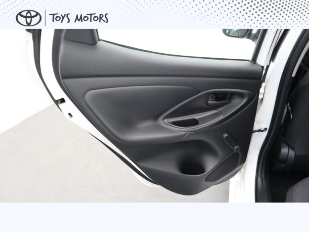 TOYOTA Yaris Hybride 116h Dynamic Business Beyond Zer  