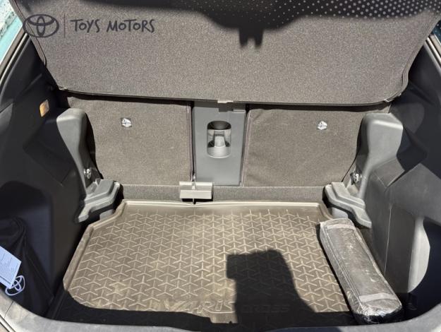 TOYOTA Yaris Cross 1.5 130h Design Pack Cargo  