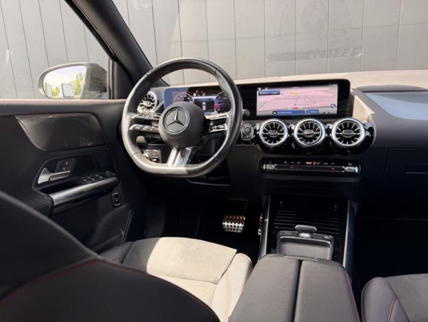 MERCEDES-BENZ GLA 200 d AMG Line  