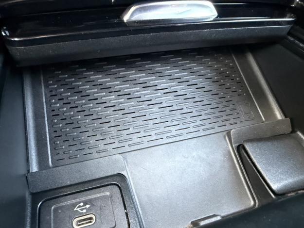 MERCEDES-BENZ GLA 200 d AMG Line  