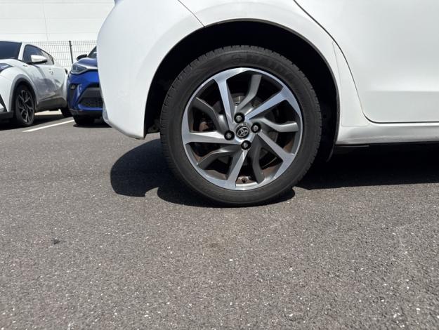 TOYOTA Yaris 110 VVT-i Design Y20  