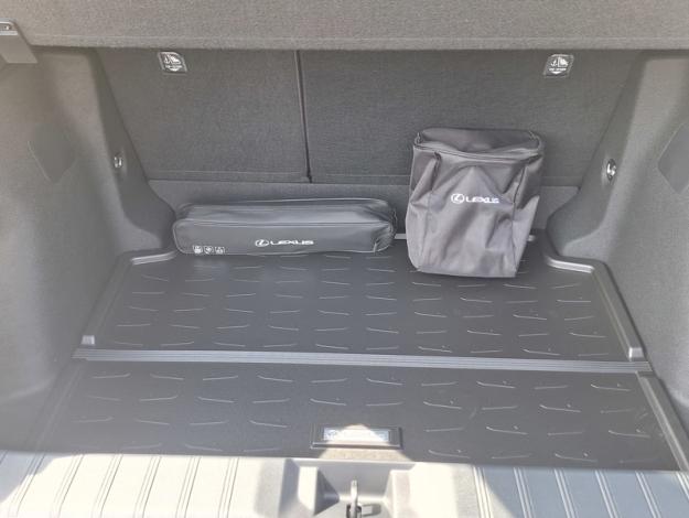 LEXUS LBX 1.5 136H 2WD Emotion  LBX HYBRIDE 2WD EMOTION PACK TECH MY26